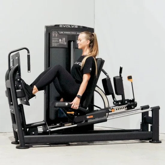 Уред за крака EVOLVE Ultra Series Selectorized Leg Press/Hack Squat