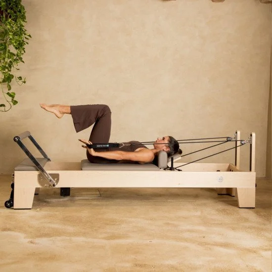 Пилатес реформър ELINA Elite Reformer™