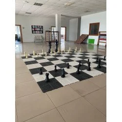 Гигантски шах за детски градини